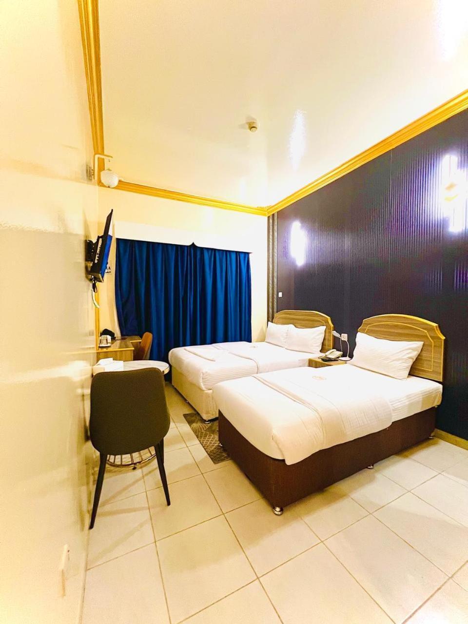Galaxy Star Hotel Дубай Экстерьер фото