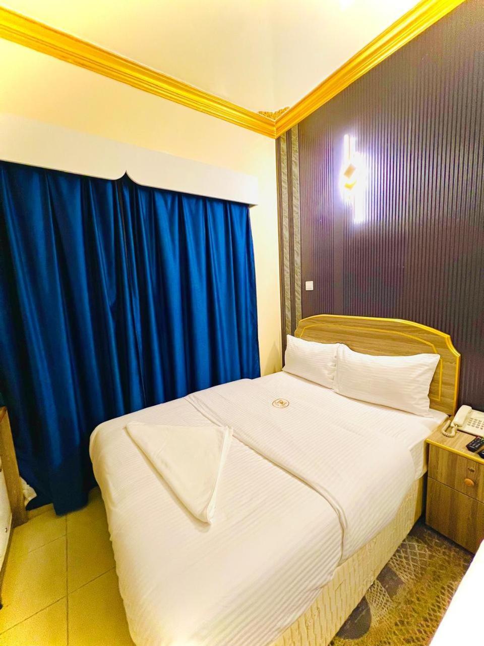Galaxy Star Hotel Дубай Экстерьер фото