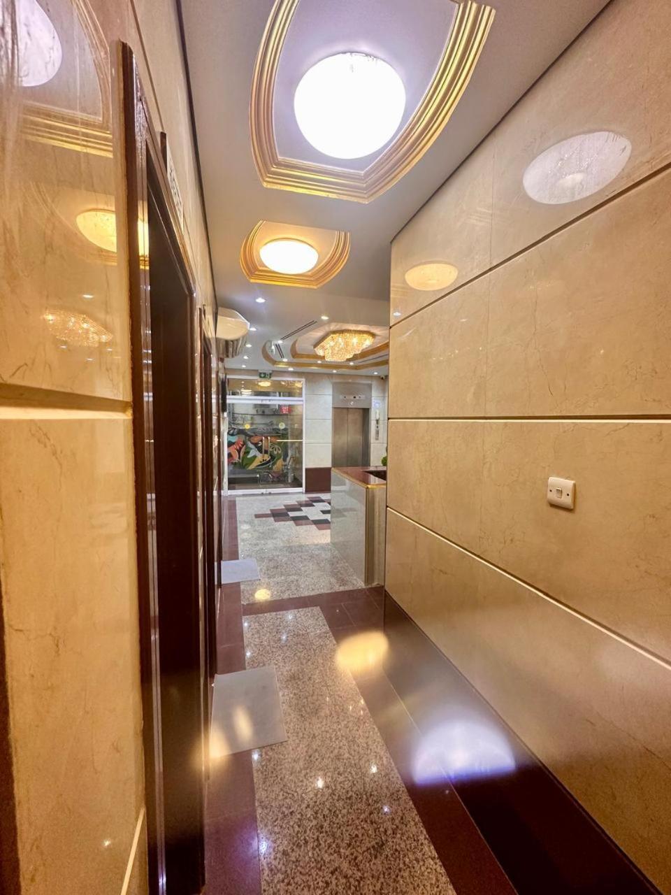 Galaxy Star Hotel Дубай Экстерьер фото