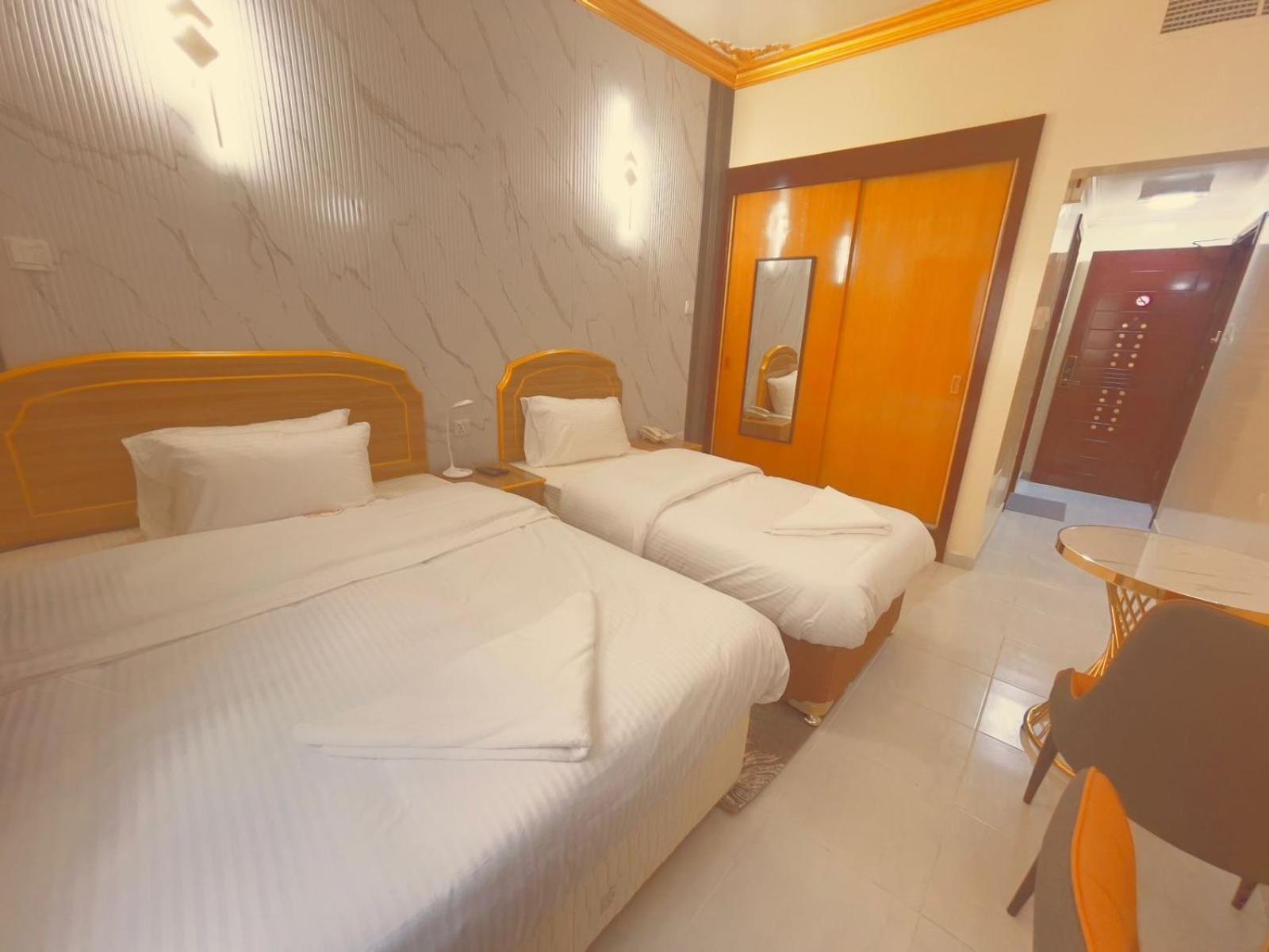Galaxy Star Hotel Дубай Экстерьер фото