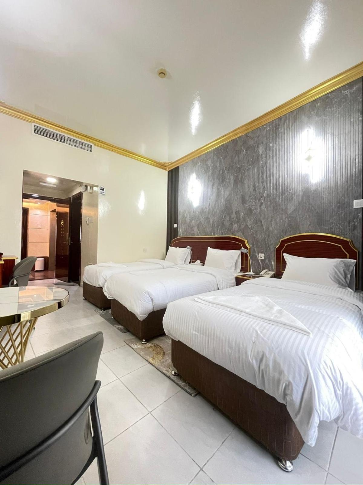 Galaxy Star Hotel Дубай Экстерьер фото
